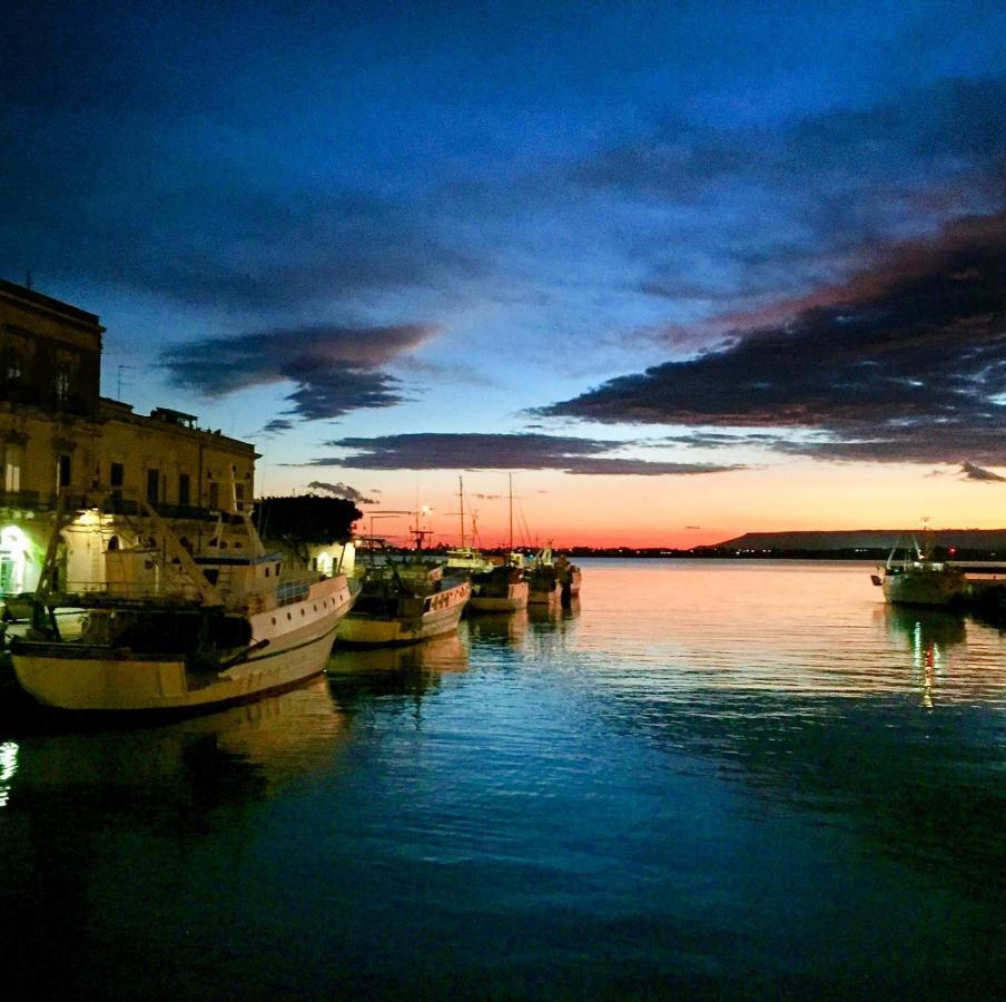 Suite 18, Casa Di Charme In Ortigia Сиракуза Екстериор снимка