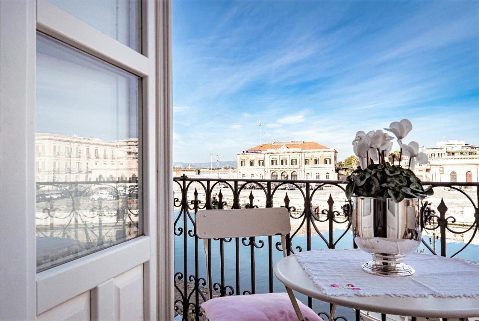 Suite 18, Casa Di Charme In Ortigia Сиракуза Екстериор снимка