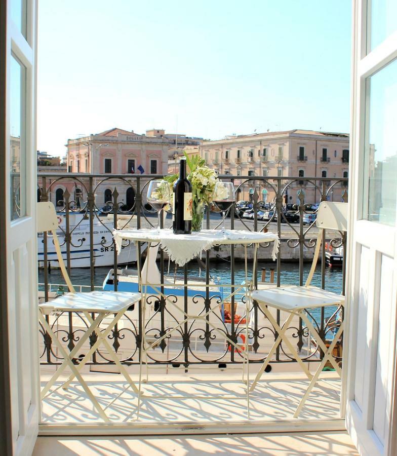 Suite 18, Casa Di Charme In Ortigia Сиракуза Екстериор снимка