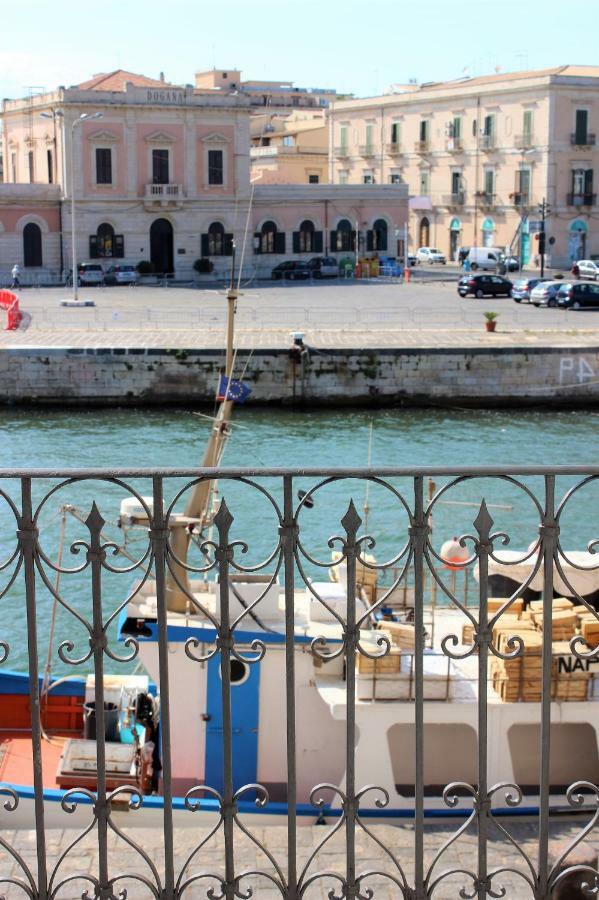 Suite 18, Casa Di Charme In Ortigia Сиракуза Екстериор снимка
